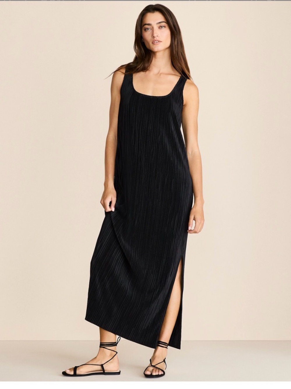 Lou and  Grey new black plisse dress